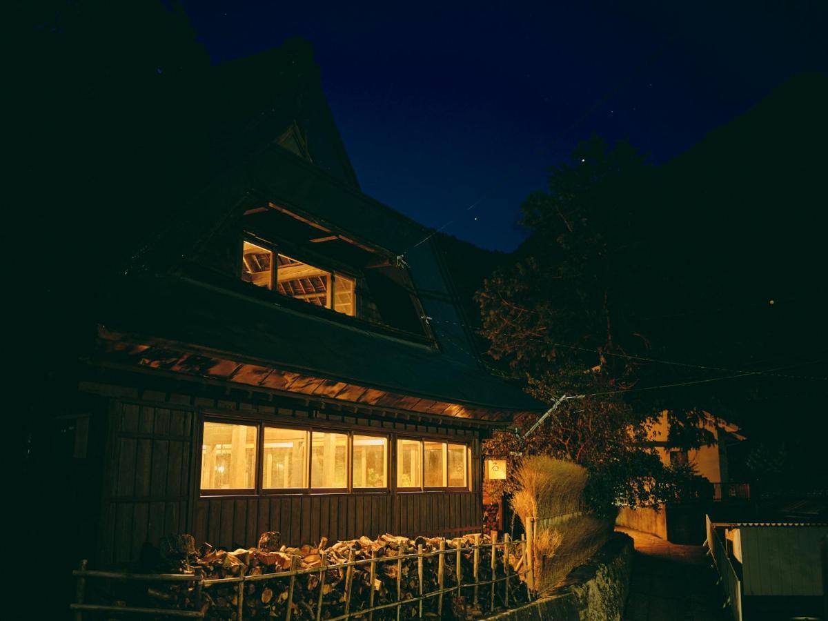 Kominkayado Loof Sawanoie Fuefuki Buitenkant foto